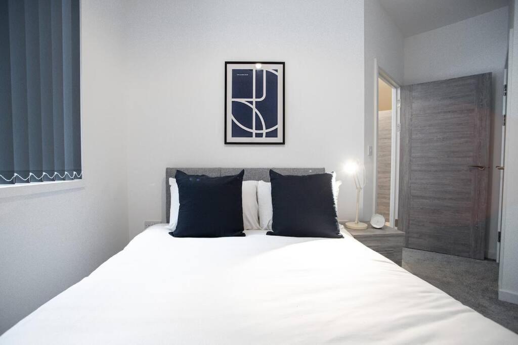 Bayard Apartments City Centre 2 Bedroom Apartment بيتربرو المظهر الخارجي الصورة